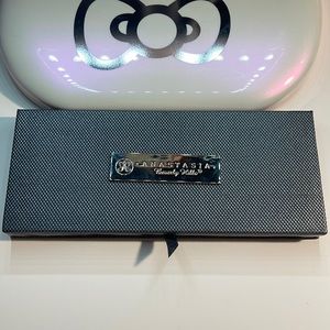 ABH SELF-MADE PALETTE